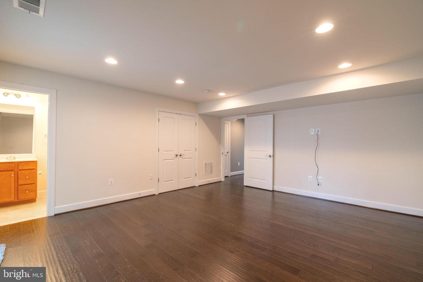 10739 Caledonia Meadow Drive photo 12