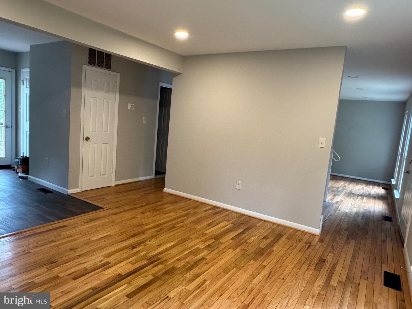 5372 Seneca Court photo 9