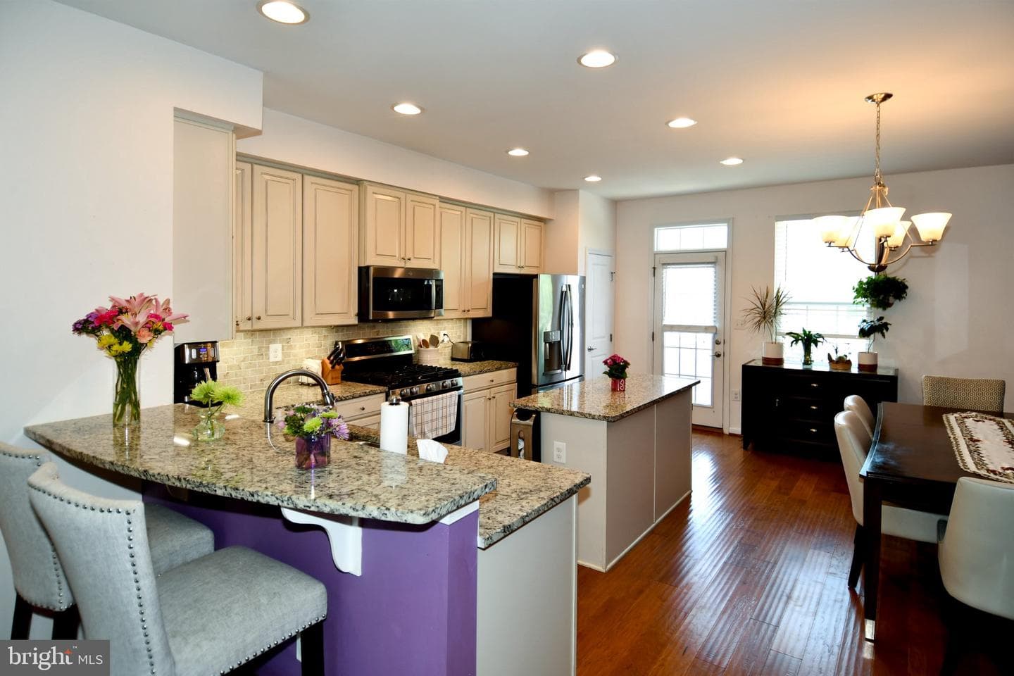 1665 Dorothy Lane photo 15