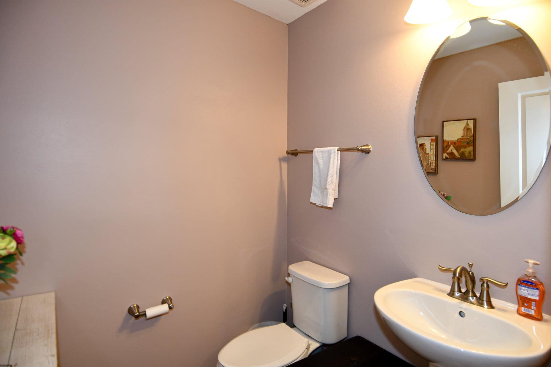 1665 Dorothy Lane photo 6