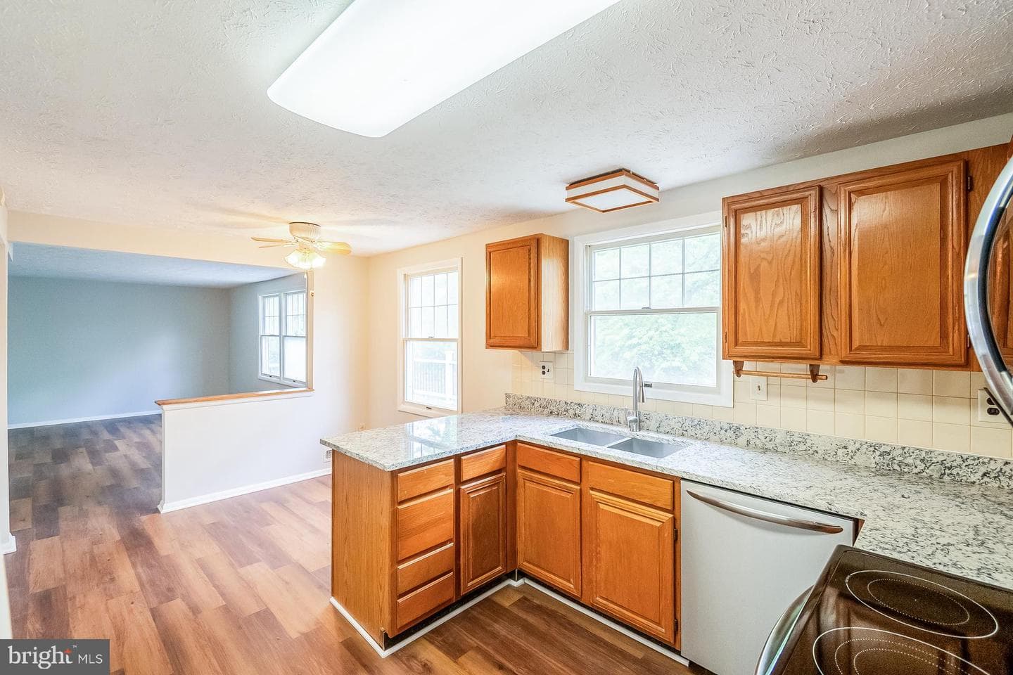 9908 Rickover Court photo 8
