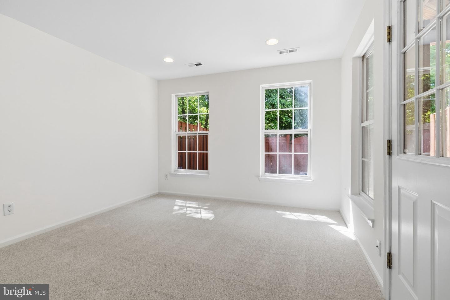 1526 Grosbeak Court photo 37