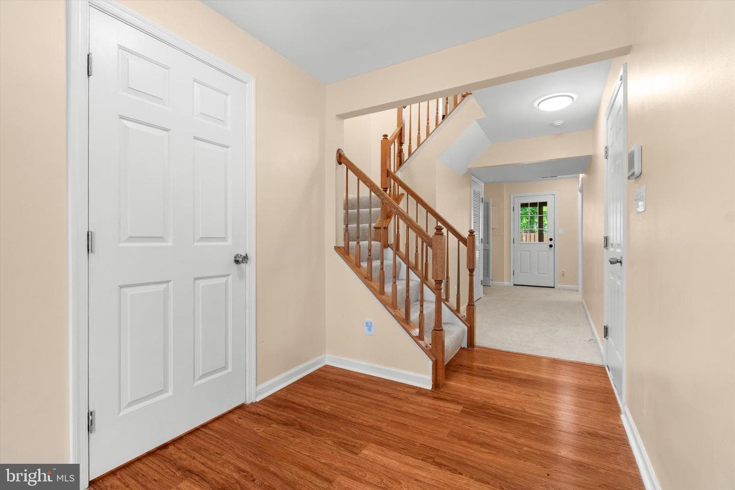 7104 Wheeling Way photo 4