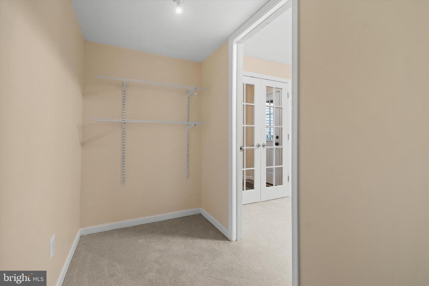 7104 Wheeling Way photo 9
