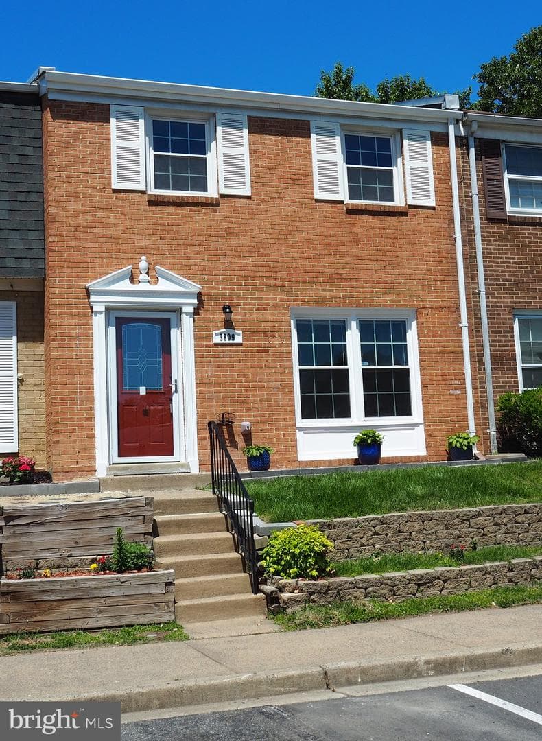 3809 Port Hope Point photo 2