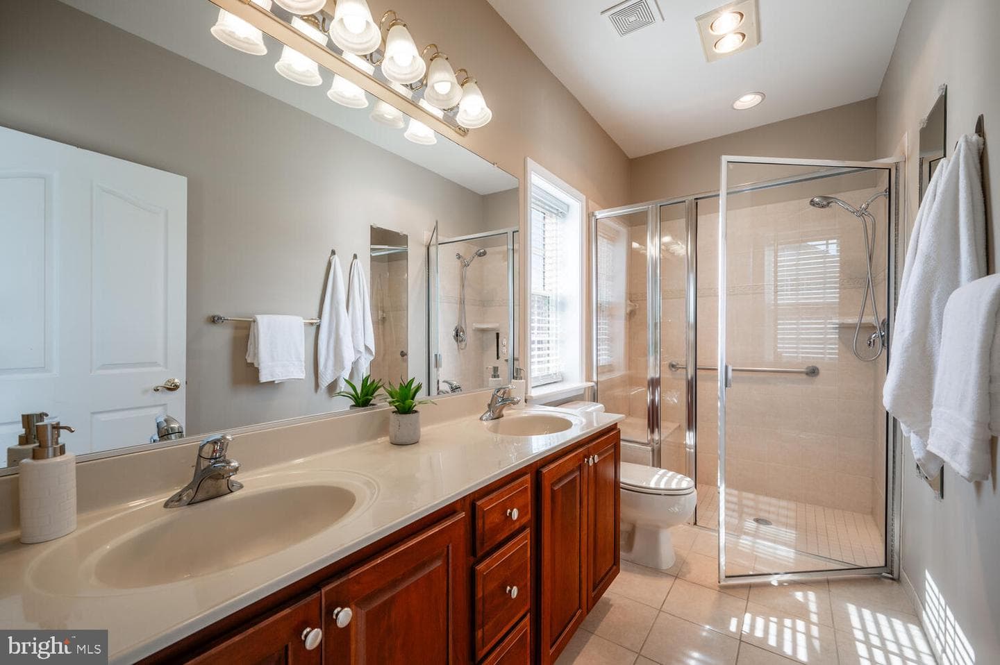 6005 Piney Grove Way photo 24