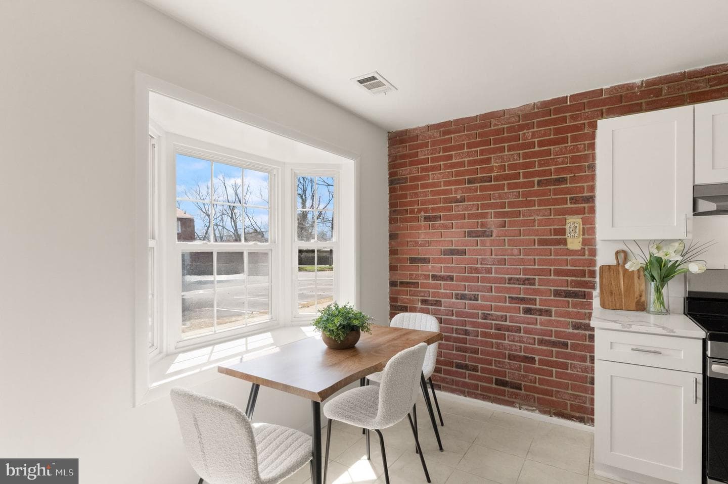 14748 Tamarack Place photo 11