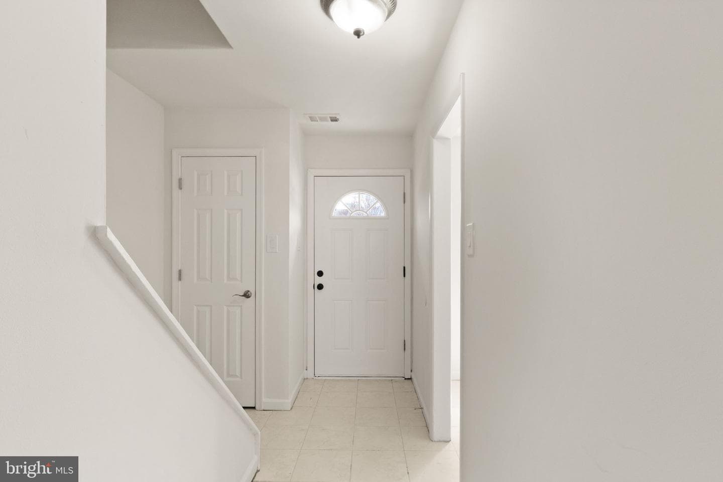 14748 Tamarack Place photo 7