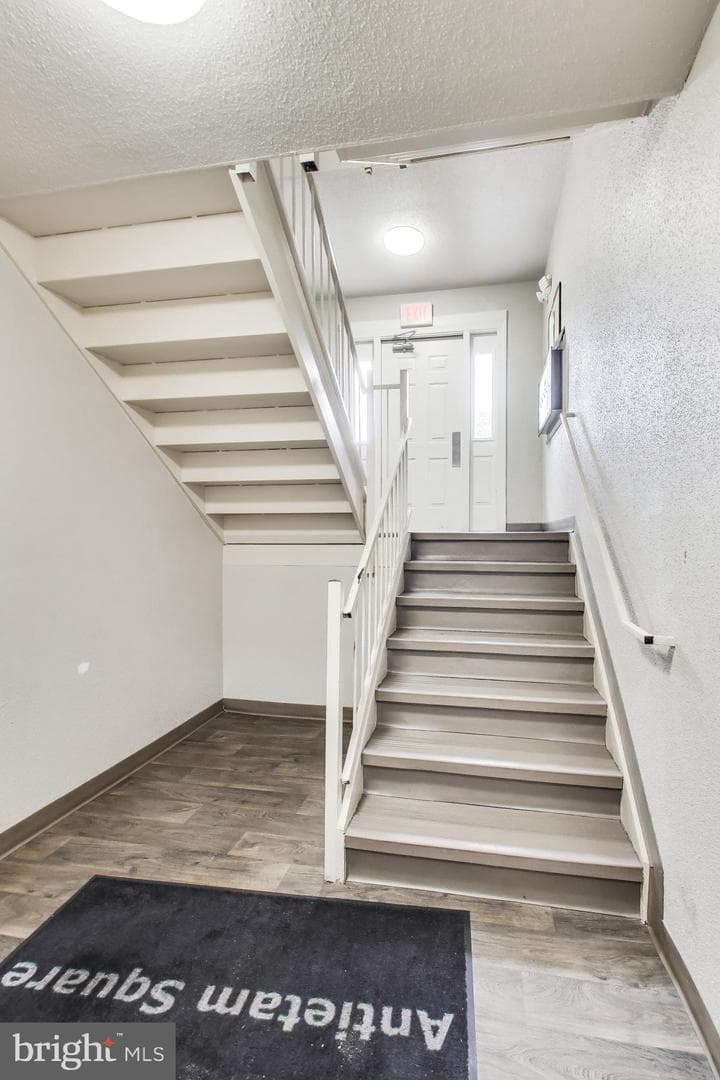 2746 Bordeaux Place photo 11