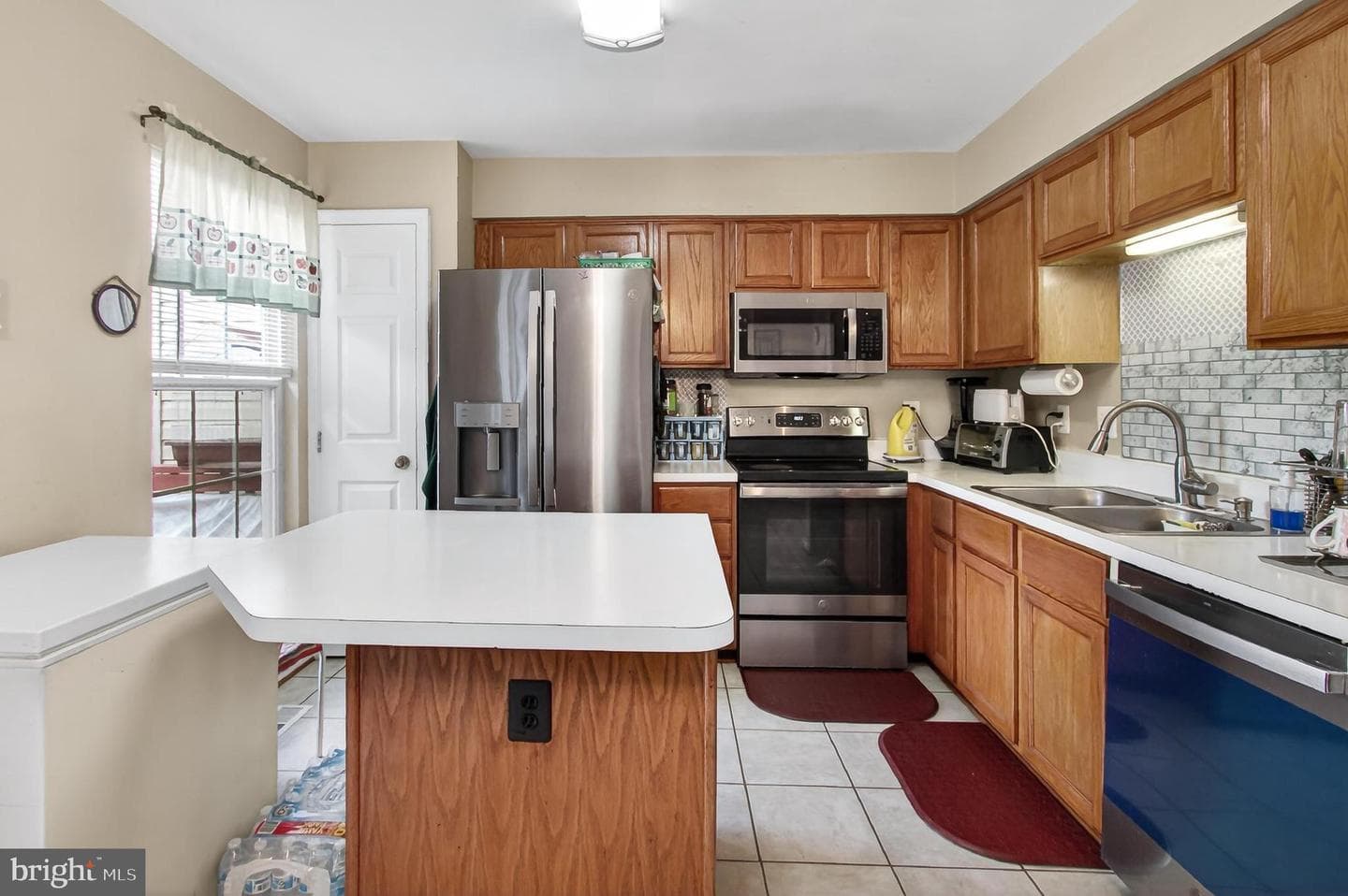 8602 Walcott Court photo 15