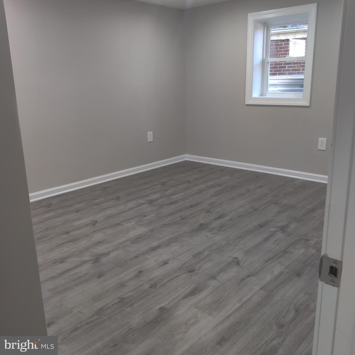 1419 E Street photo 20