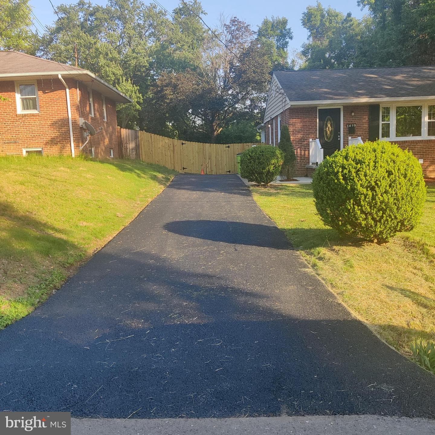 1419 E Street photo 4