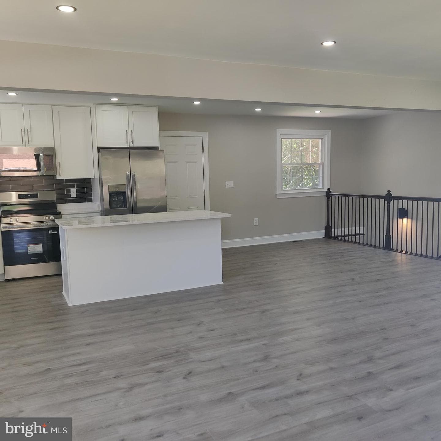 1419 E Street photo 9