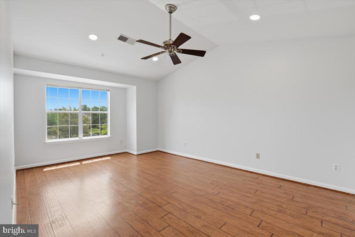 11002 Koman Circle #301 photo 10