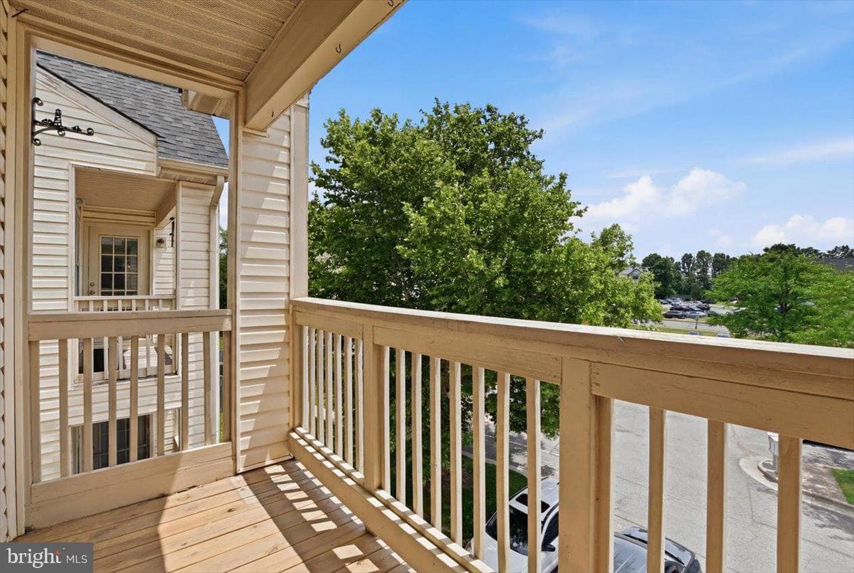11002 Koman Circle #301 photo 22