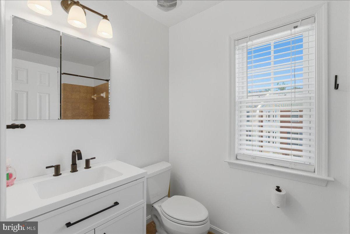 8928 Brewer Creek Place photo 22