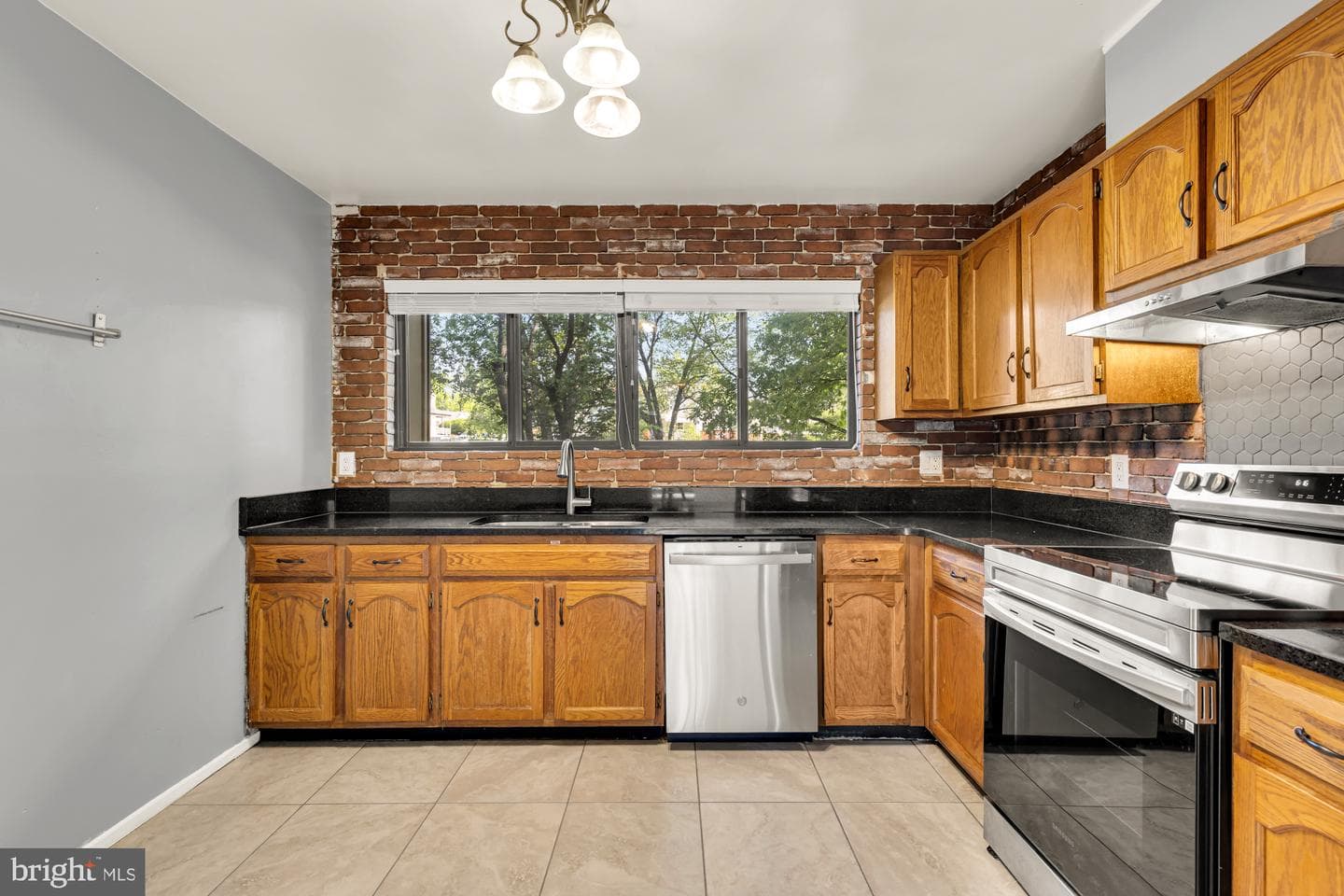 2103 Old Landing Way photo 15