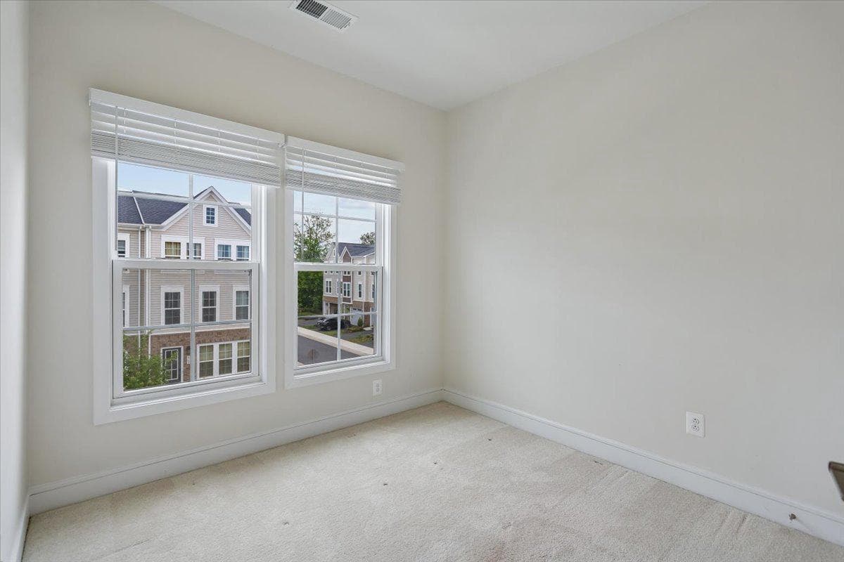 6703 Upland Manor Drive photo 15