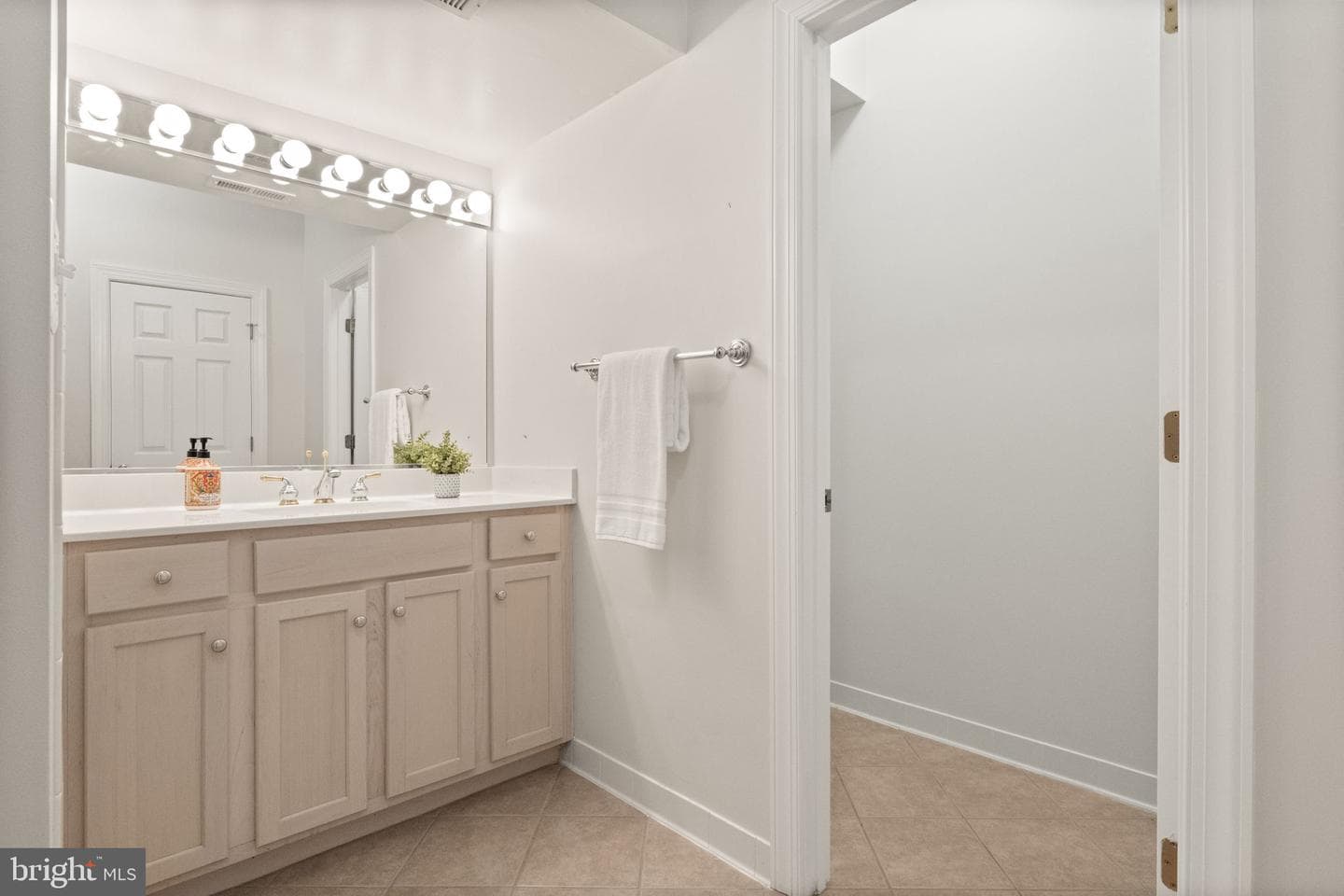 17030 Thousand Oaks Drive photo 110