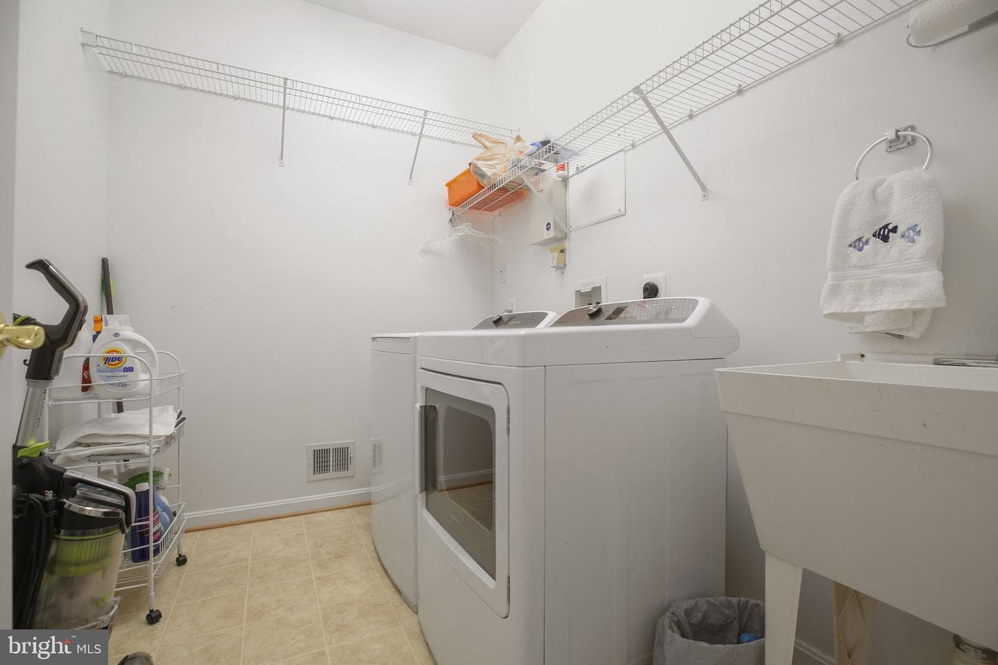 3944 Solstice Lane photo 19