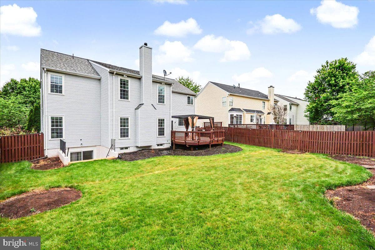 9060 Sainsbury Court photo 47