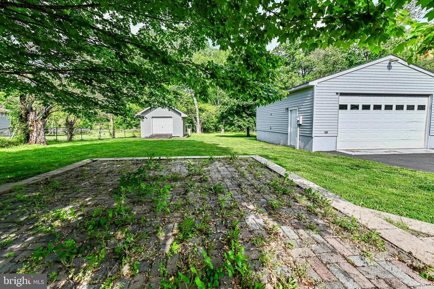 7712 Pine Street photo 25