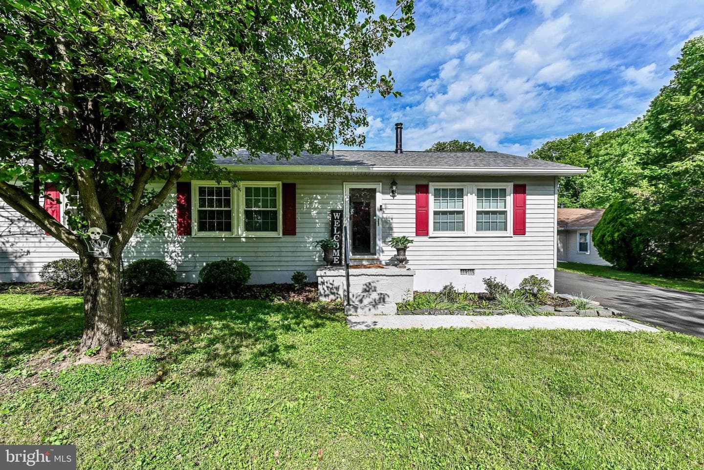 7712 Pine Street photo 6