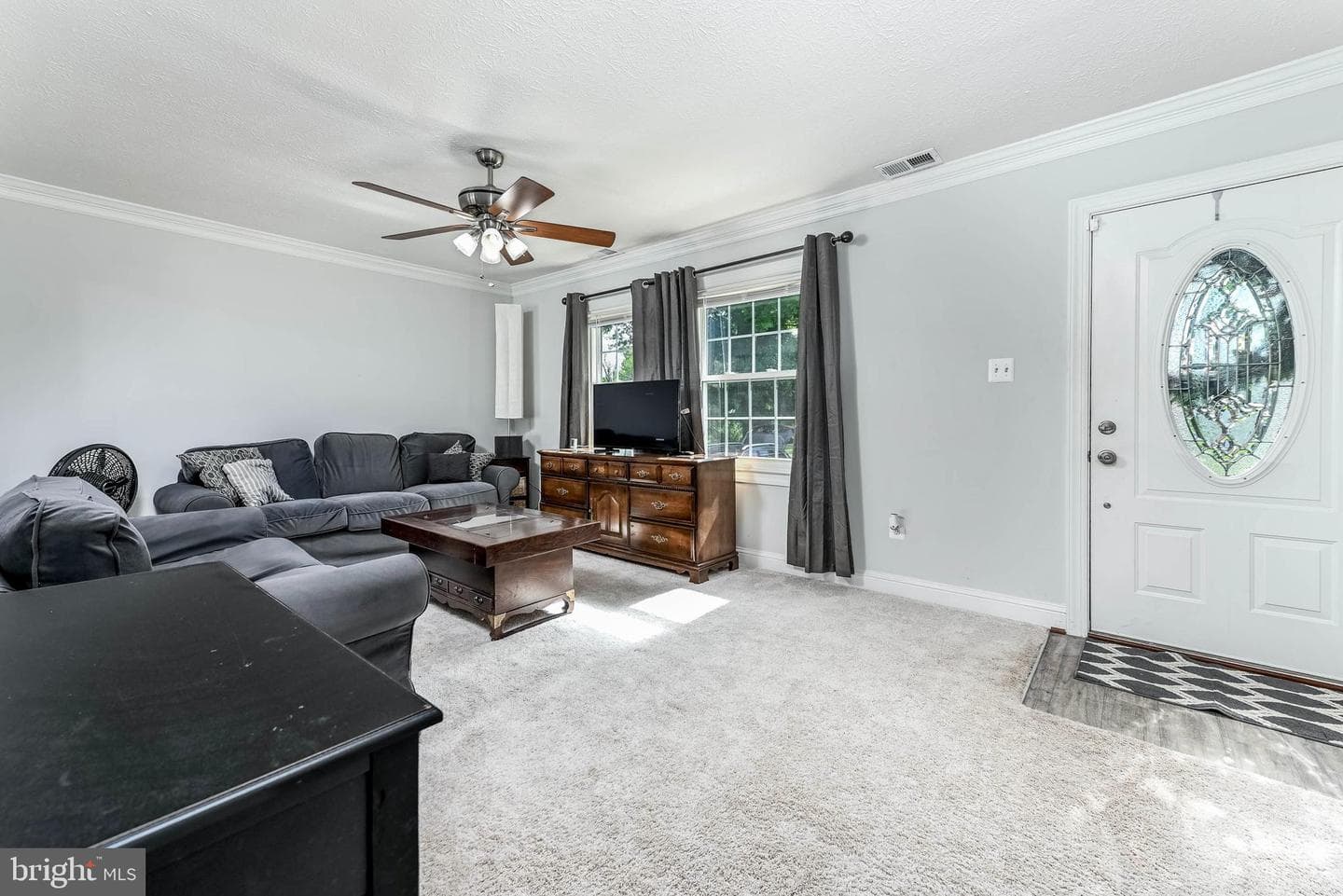 7712 Pine Street photo 9