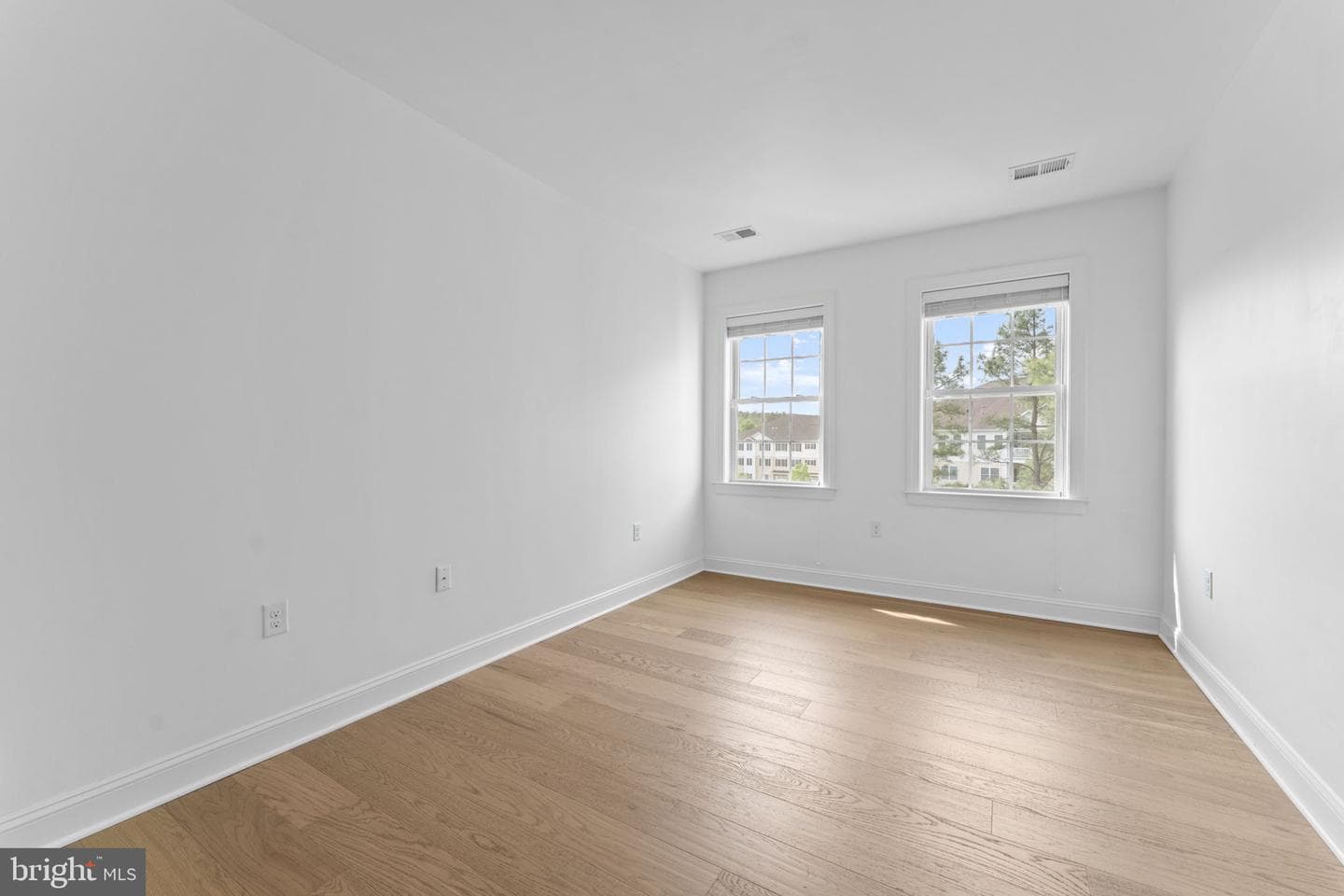 15110 Heather Mill Lane #404 photo 32