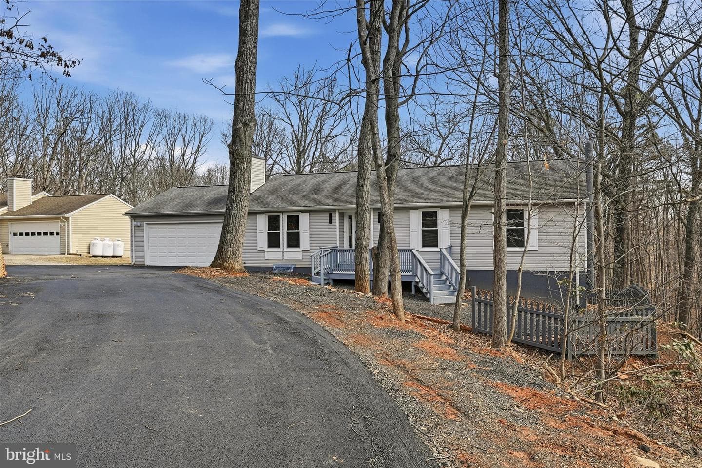 1411 Mercer Road photo 3