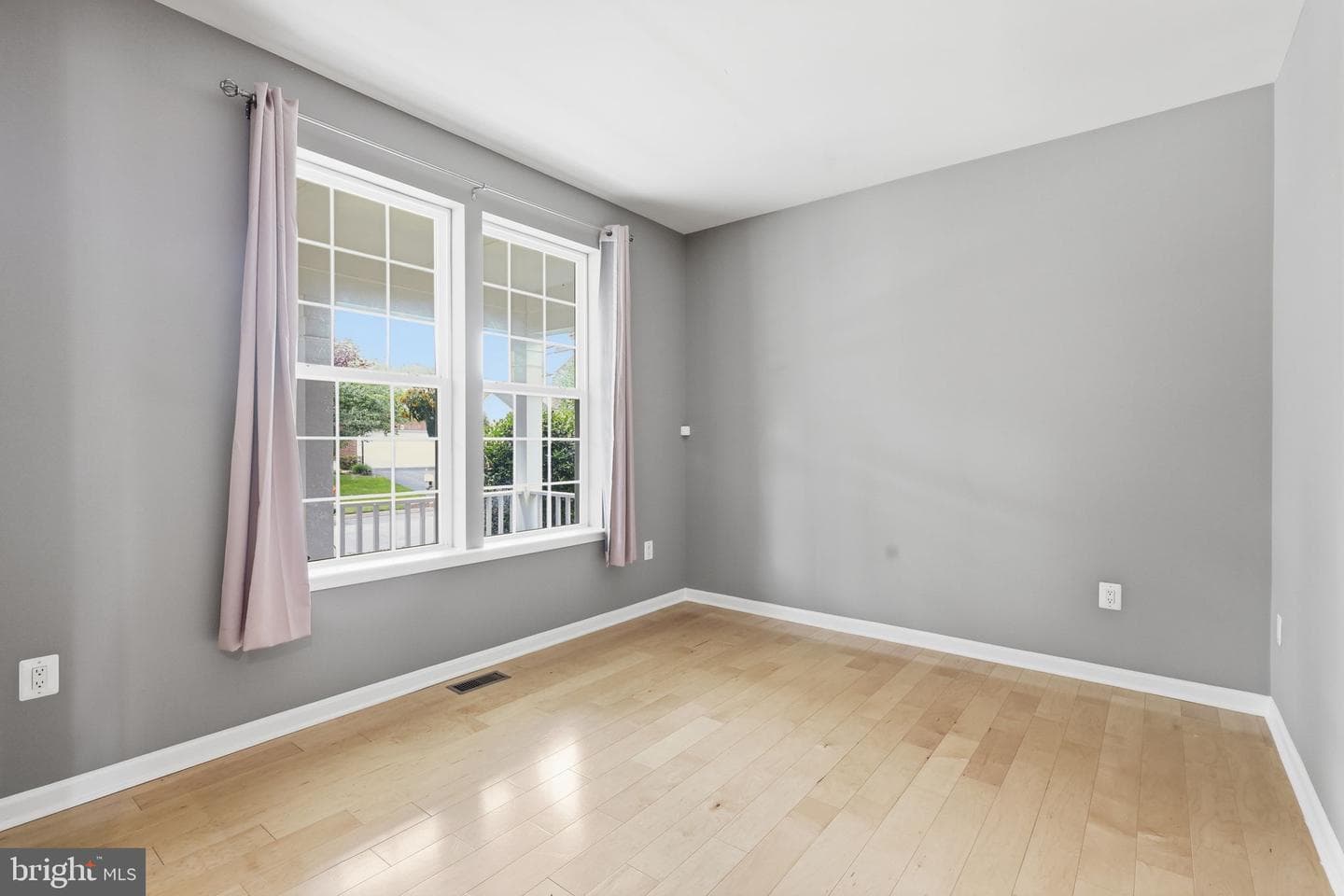 14246 Ladderbacked Drive photo 5