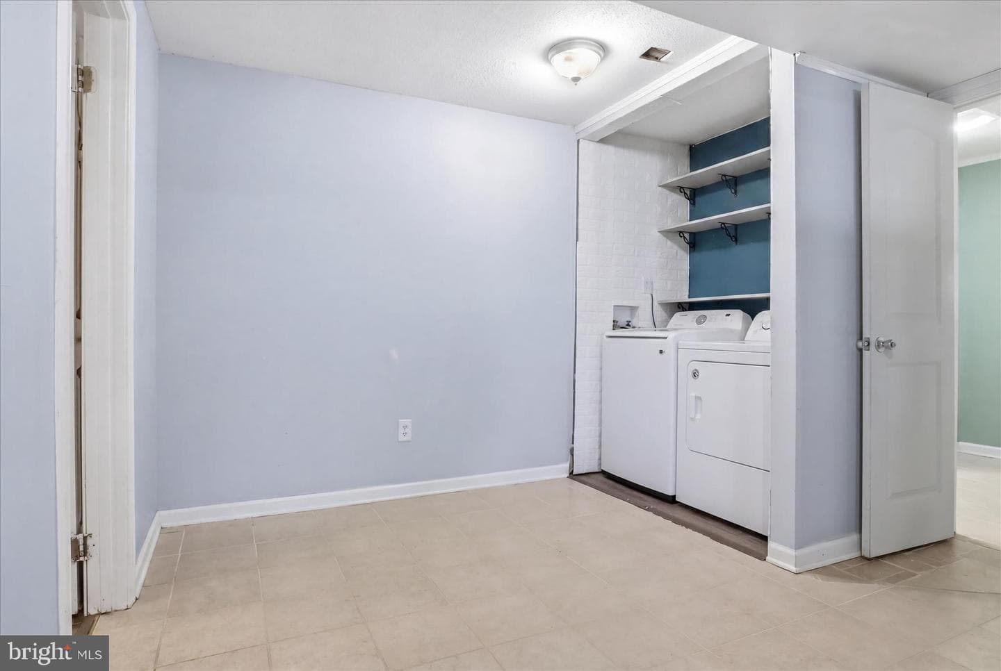 18507 Amidon Avenue photo 24