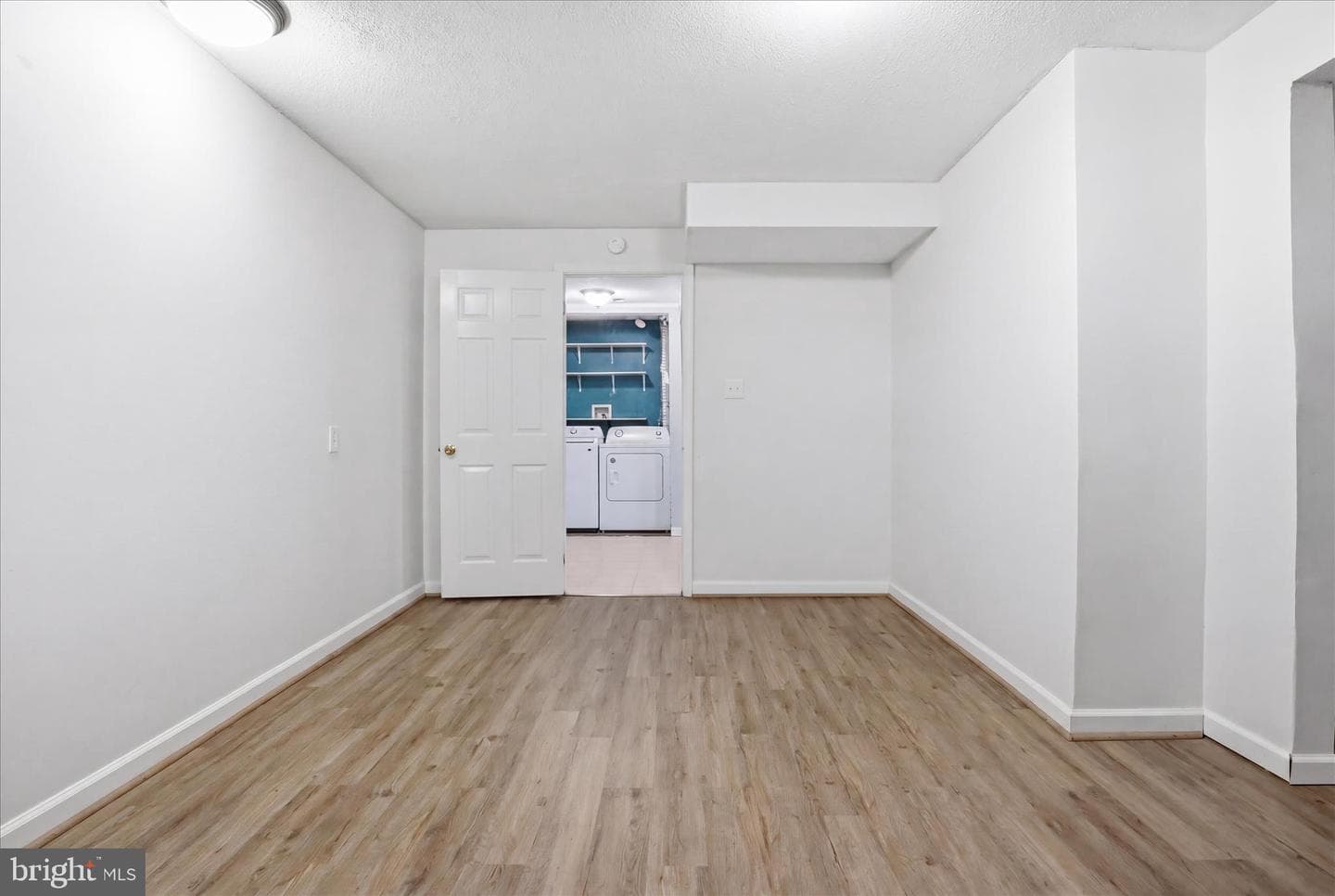 18507 Amidon Avenue photo 27