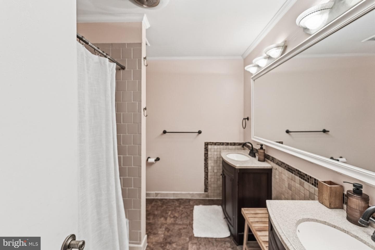 9900 Lake Occoquan Drive photo 32