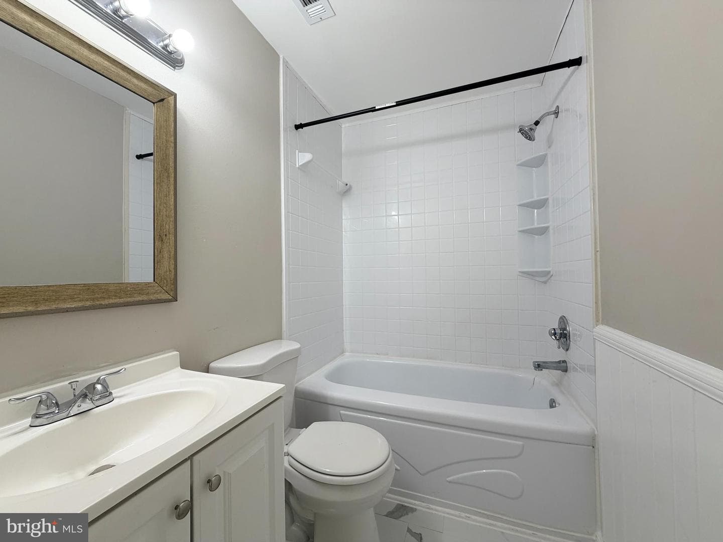 2823 Chablis Circle photo 11