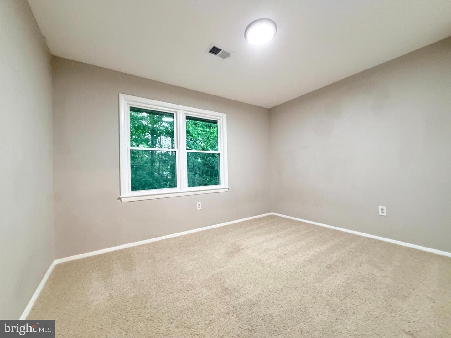 2823 Chablis Circle photo 16
