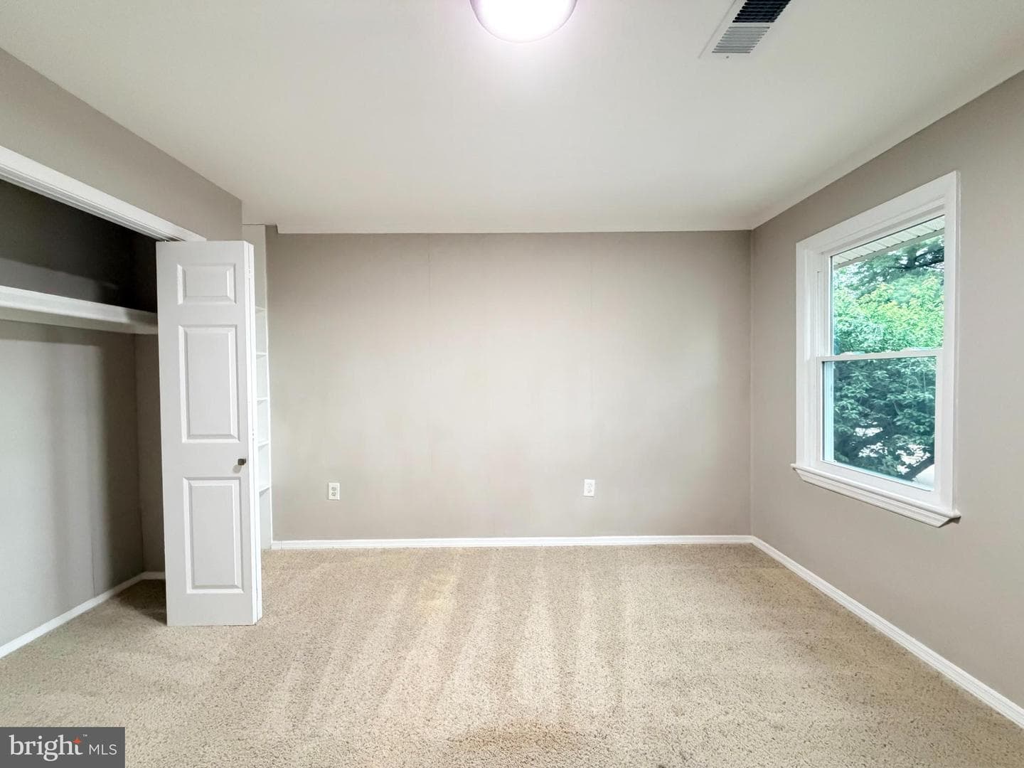 2823 Chablis Circle photo 17