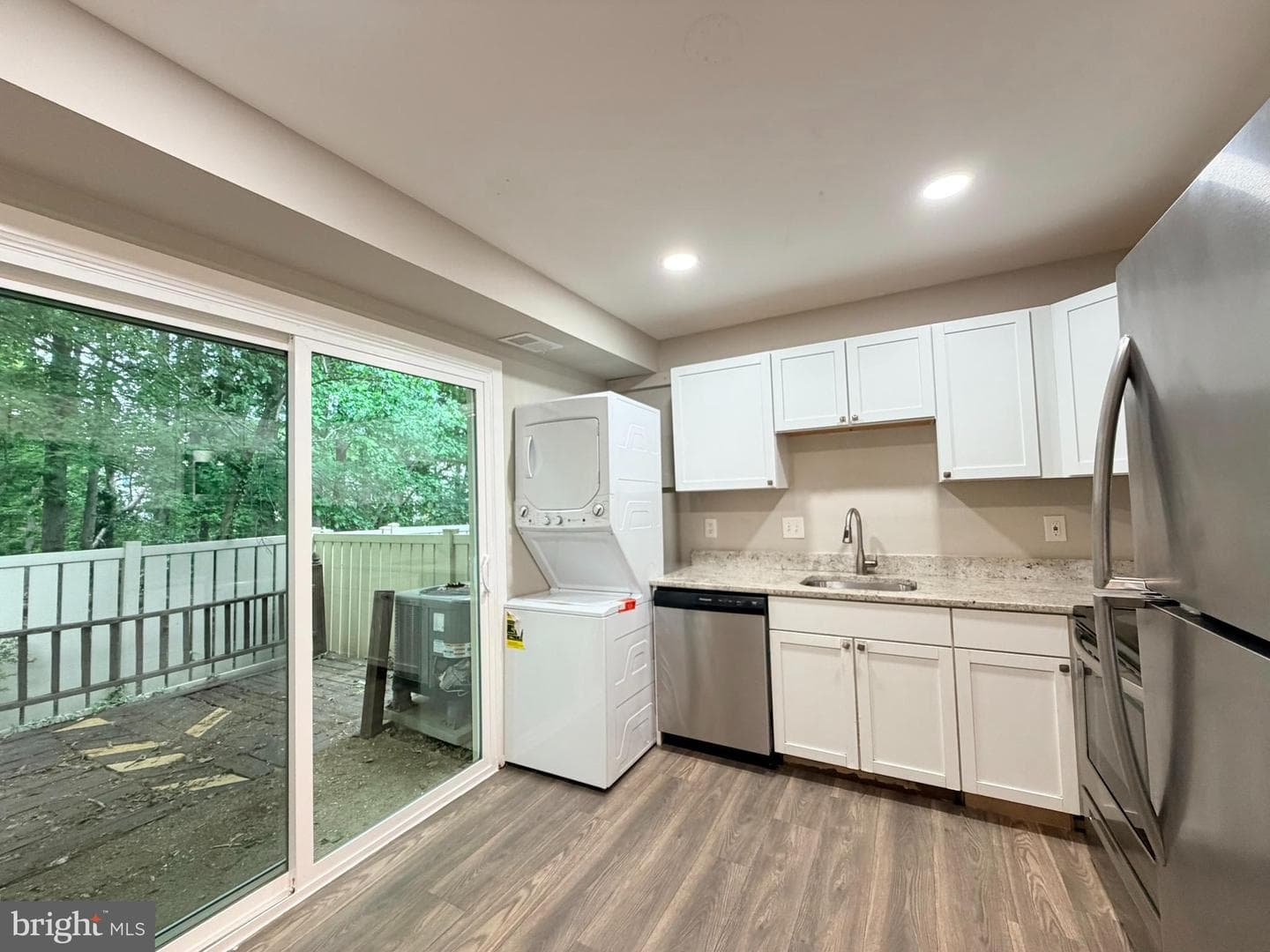 2823 Chablis Circle photo 8