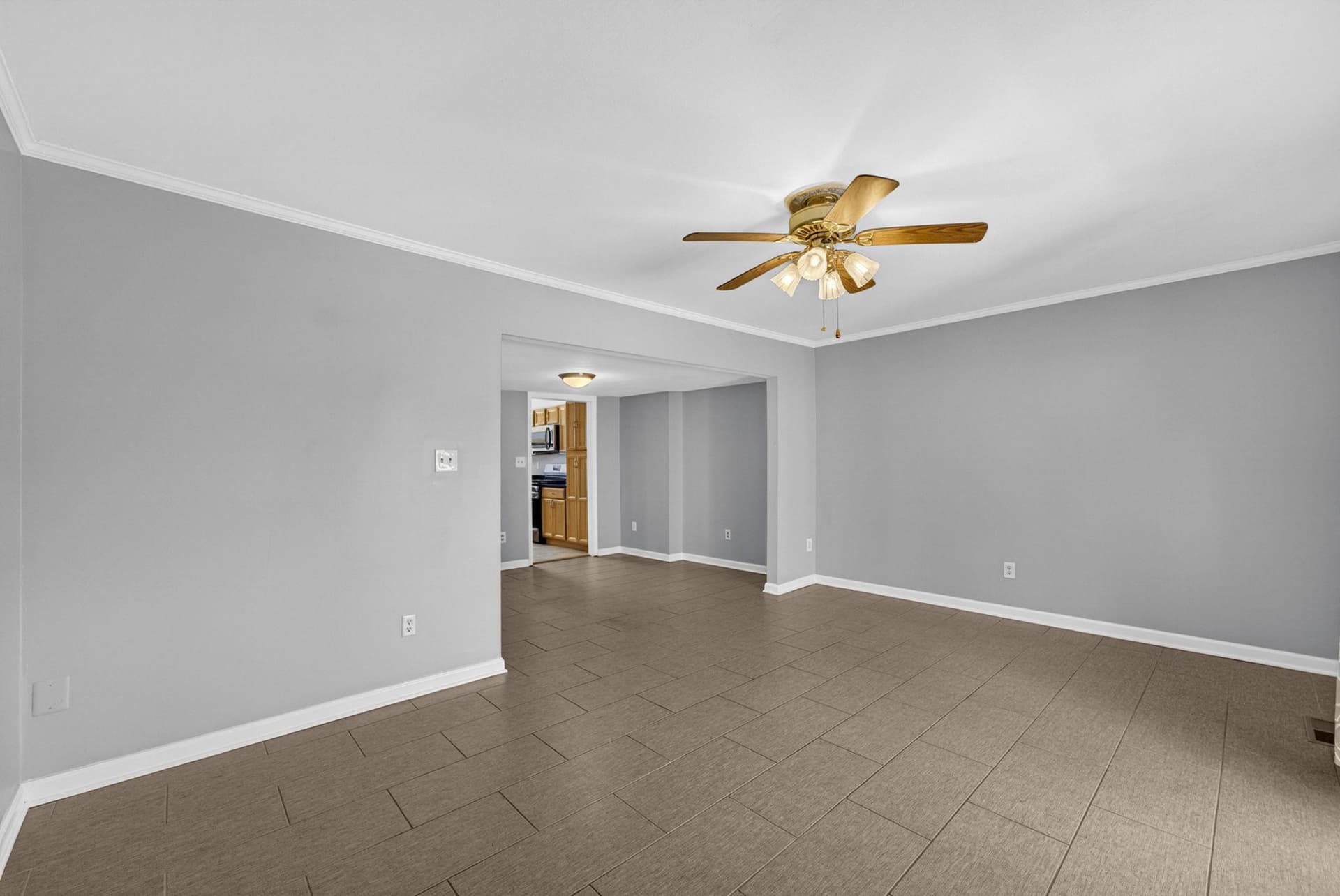 8636 Newton Place photo 7
