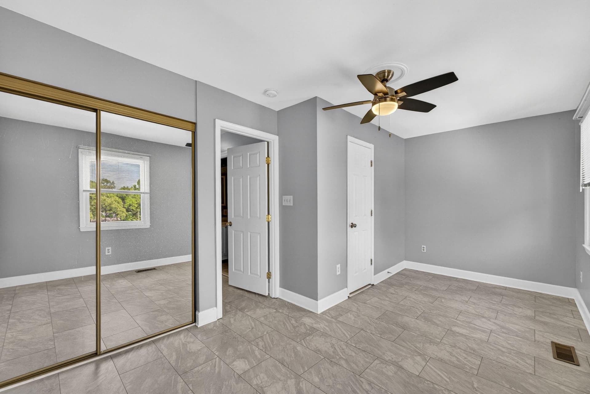 8636 Newton Place photo 9