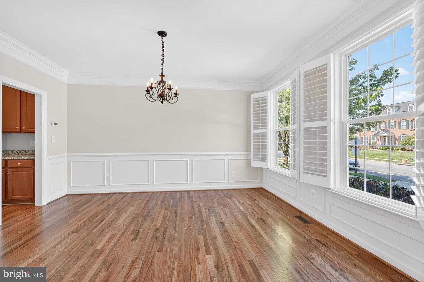 9909 Broadsword Drive photo 4