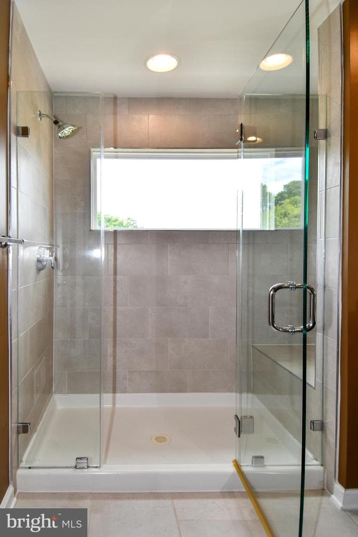 8193 Maude Lane photo 29