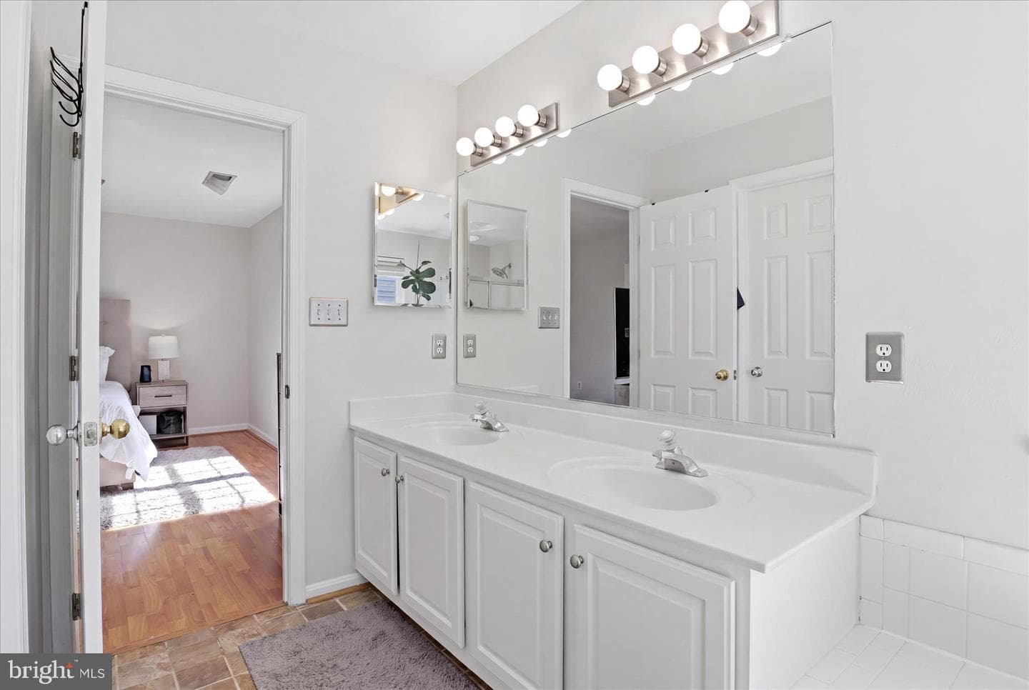 8812 Fenimore Place photo 19