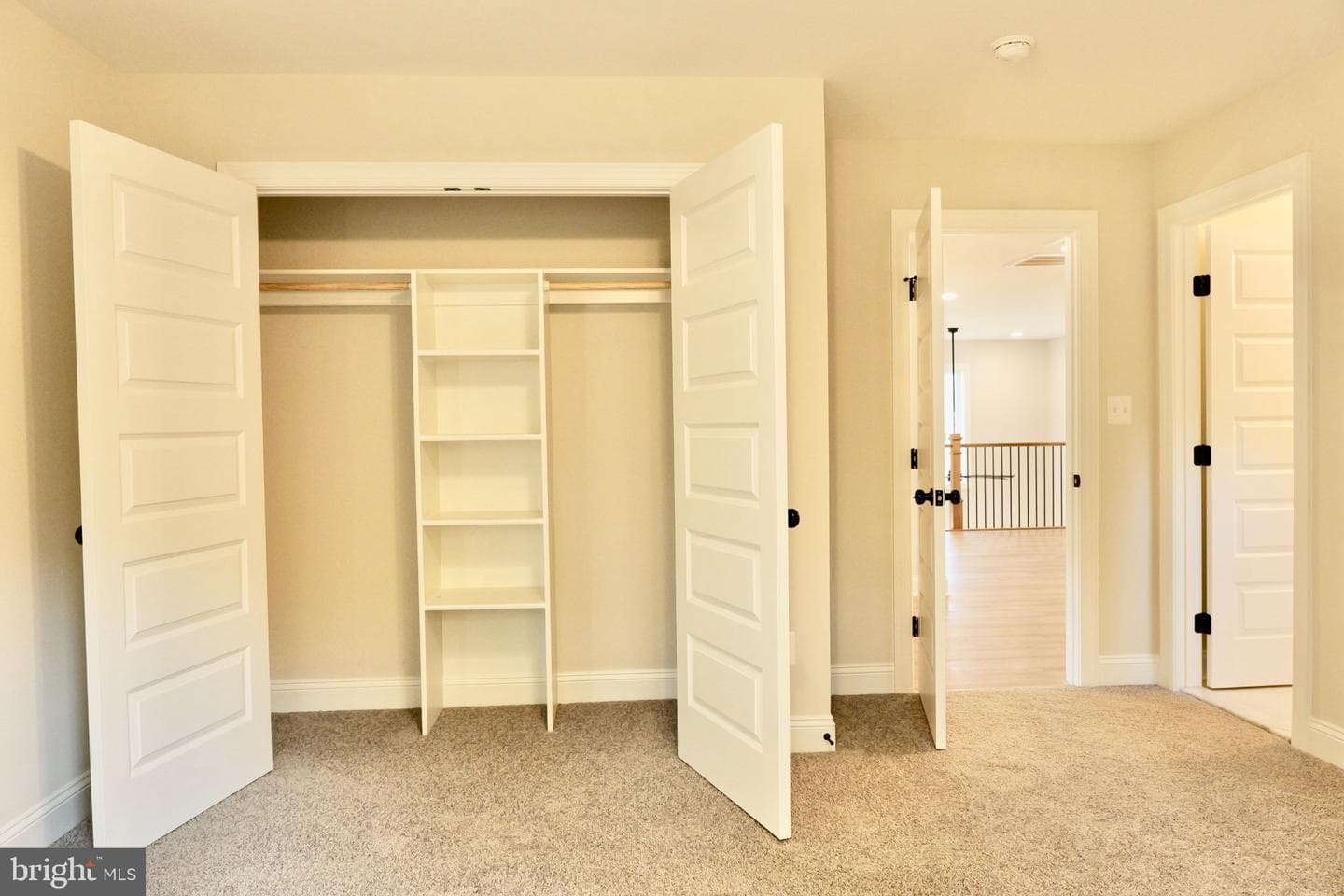 8028 Pinnacle Ridge Drive photo 29