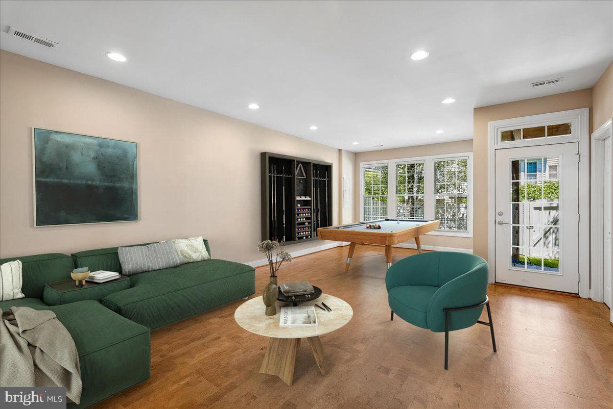 6898 Witton Circle photo 5