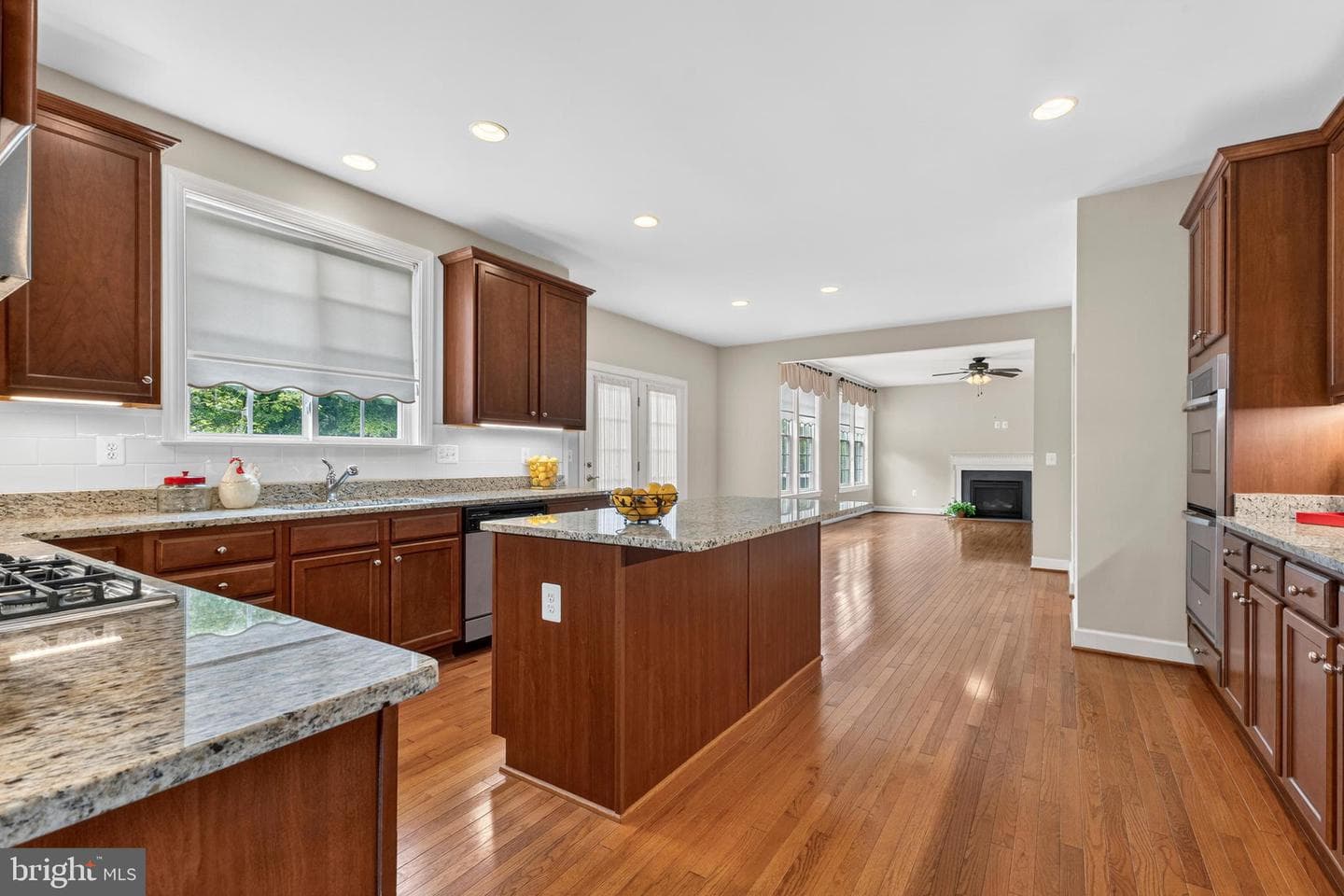 10882 Monocacy Way photo 5