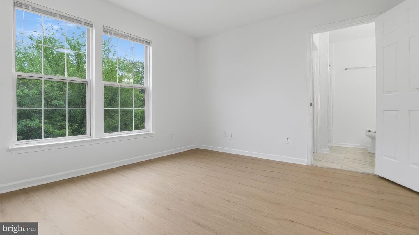 9063 Falcon Glen Court photo 17