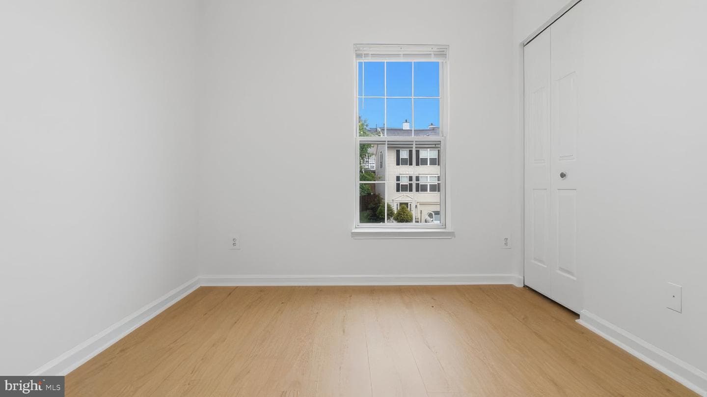 9063 Falcon Glen Court photo 23