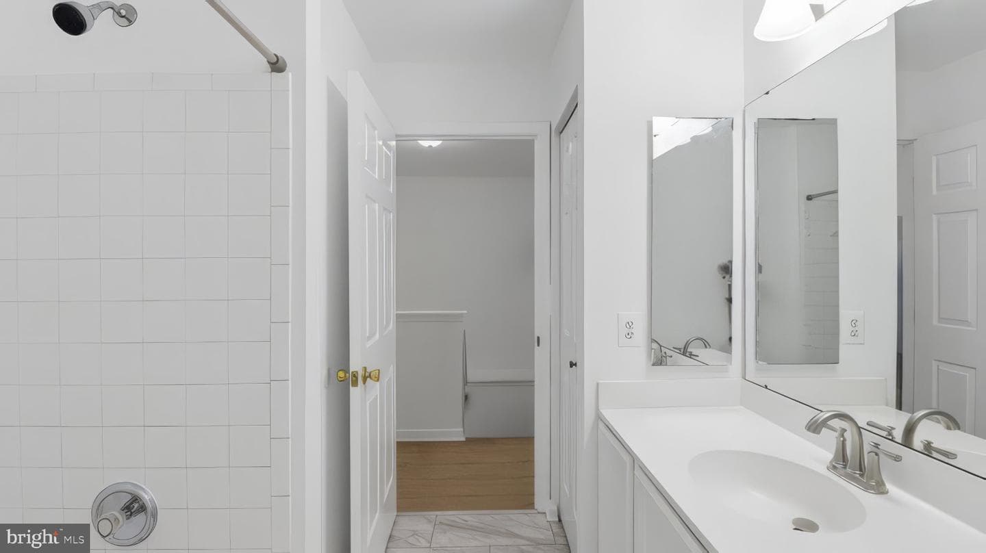 9063 Falcon Glen Court photo 31