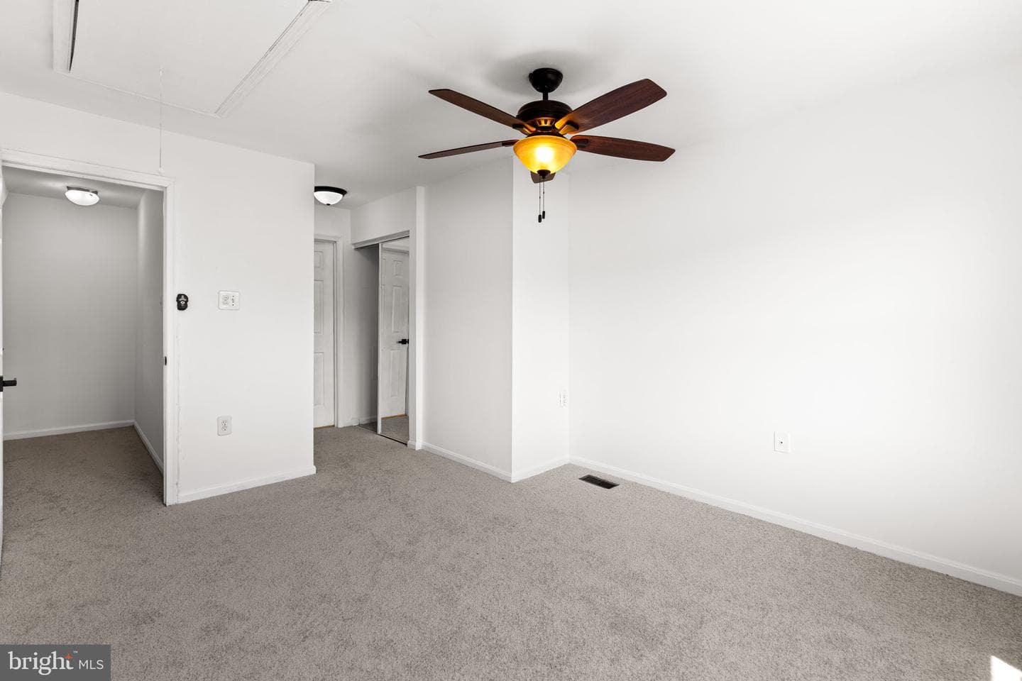 7559 Belle Grae Drive photo 35